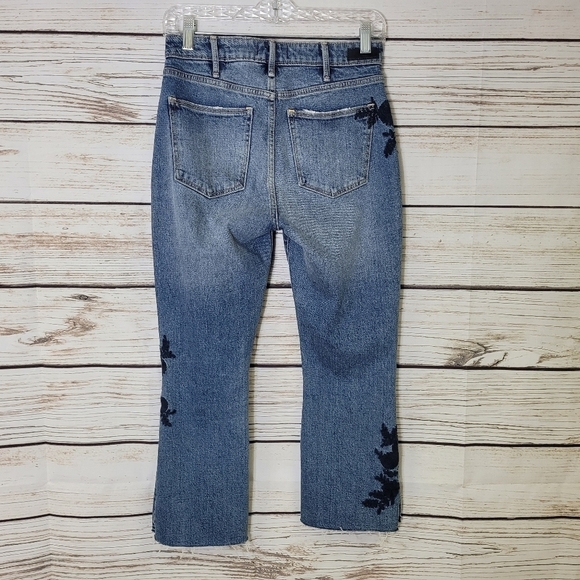 Abercrombie & Fitch Simone High Rise Ankle Flare Jeans Size 2 Short - Picture 3 of 3